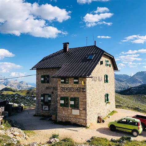 RIFUGIO BIELLA (Italy/Province of Belluno) - Lodge Reviews & Photos ...