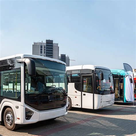 Shuttle Bus vs. Charter Bus: What’s the Difference? - Bauer's ...