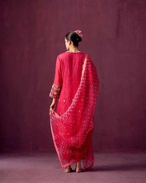 Hot Pink Straight fit Pintuck kurta with silk pant and bandhej print o ...