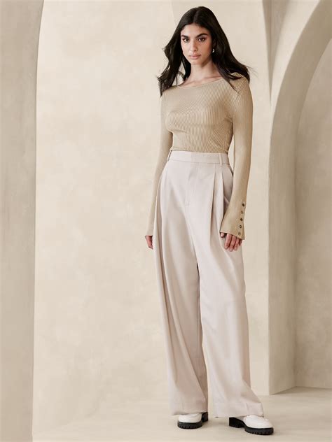 Jennie Boat-Neck Sweater Top | Banana Republic