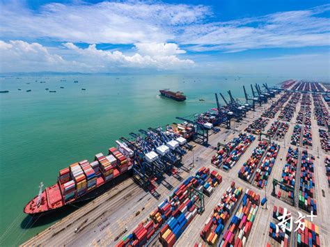 首趟中亚班列货物从广州港南沙港区装船出海_南方网