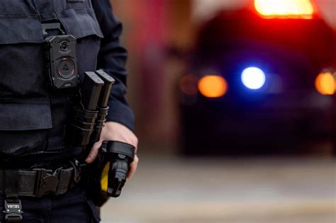 11+ features that define the best body cameras for law enforcement ...