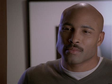 Six Feet Under (2001)