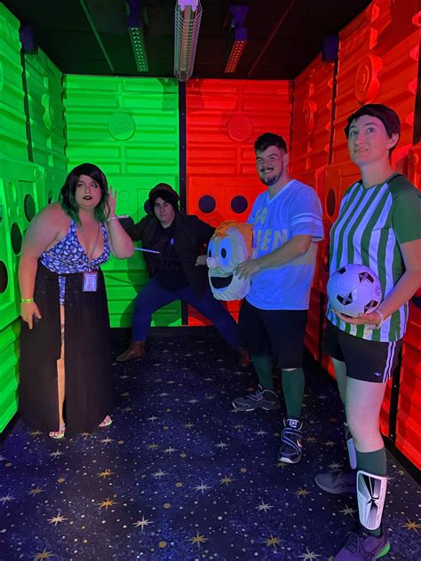 The teens take over Colossalcon East [NS] : r/DungeonsAndDaddies