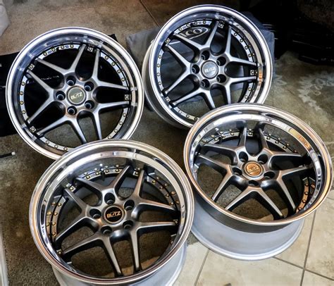 1993 Mazda RX-7 on Blitz Type 03