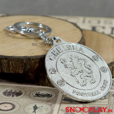 Buy Chelsea Football Club Logo Metal Keychain Football Lovers Online ...