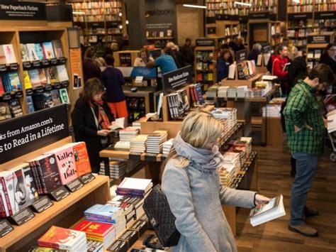 亚马逊书店：线上图书销售霸主为何开起线下店_联商网