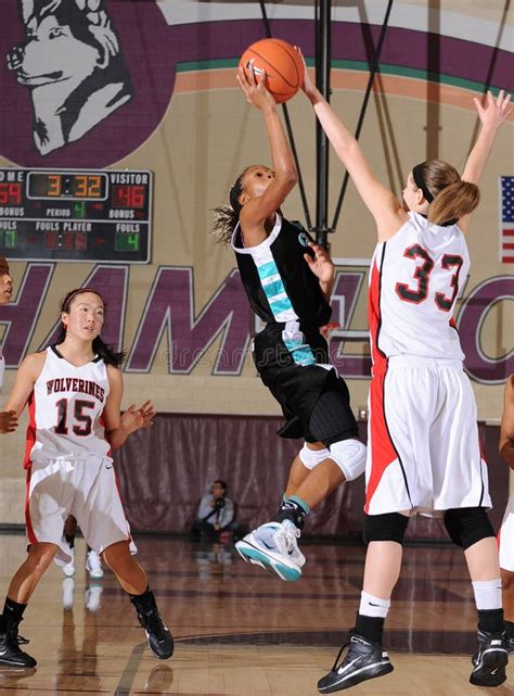 Girls Basketball Game 的图像结果
