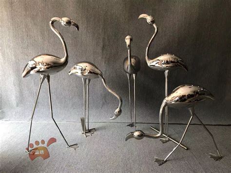 火烈鸟 (1)玻璃钢雕塑_曲阳县华雄园林雕塑有限公司