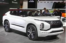 Mitsubishi Car by Play Mitsubishi Gt Phev Concept Revealed At Mitsubishi Car