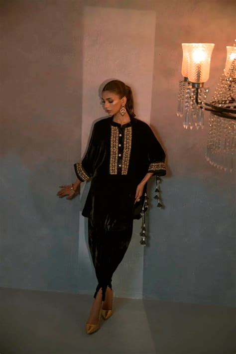 Velvet '25 - Midnight velvet – Nainpreet - The Collective