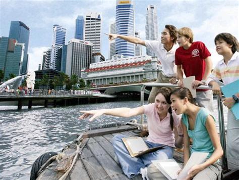 去新加坡留学值得吗-深圳新加坡留学中介哪个好(初中到新加坡留学的条件)
