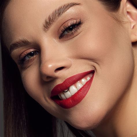 Makeup Revolution Satin Kiss Lipstick – HOK Makeup