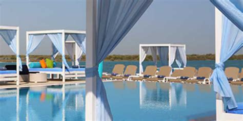 Yas Island Abu Dhabi 2026: Theme Parks, Beaches & Events!