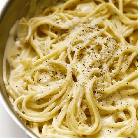 Irresistible Classic Cacio e Pepe Recipe for Pasta Lovers - Beard and ...