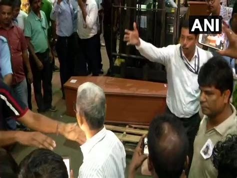 WB: Mortal remains of 2 mountaineers reach Kolkata