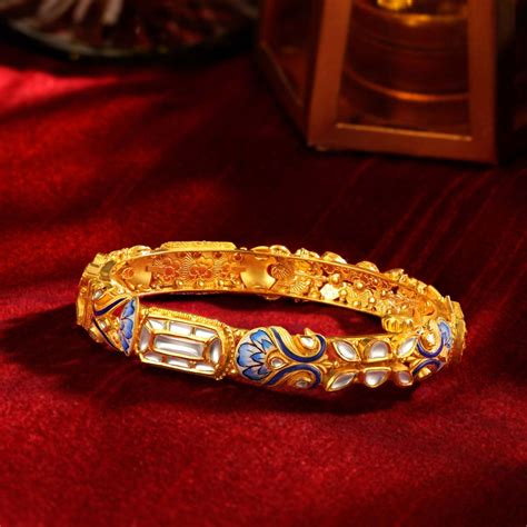 Rangeen Mayur Bangle