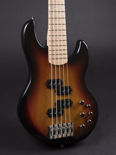 Alien Amp 的图像结果