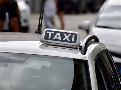Taxi