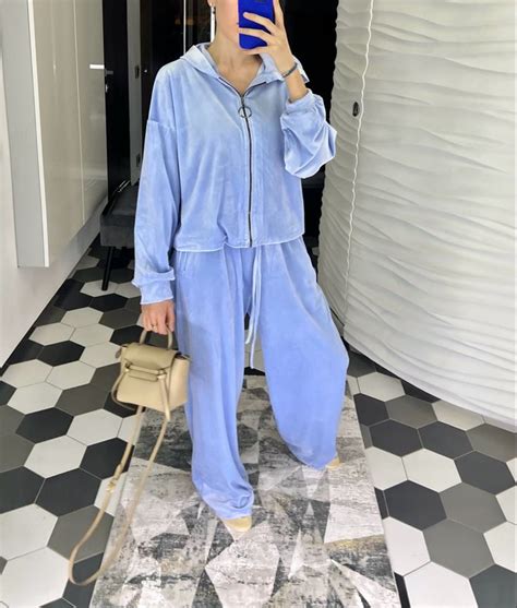 Велюровый костюм🤍4500₽ в 2024 г | Мода, Костюм, Весна