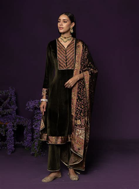 Vedhi Olive Green Embroidered Velvet Suit Set with Brasso Dupatta ...