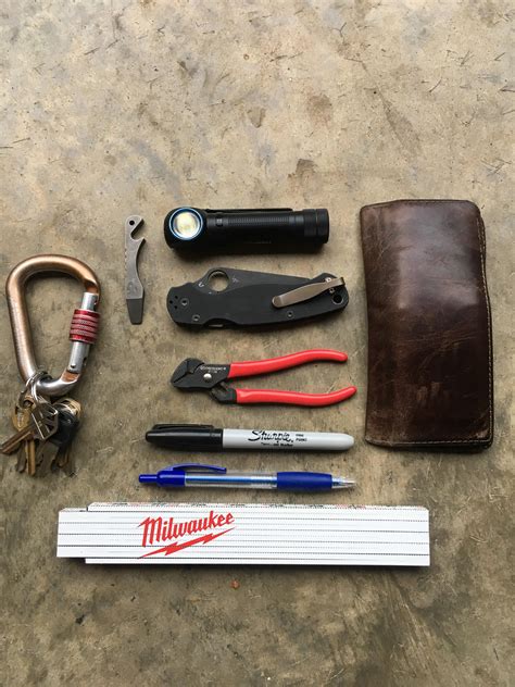23/ M/ Elevator Mechanic Apprentice : r/EDC