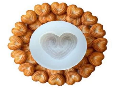 LITTLE HEART BISCUIT CANDLE MOLD – Indo Kraft