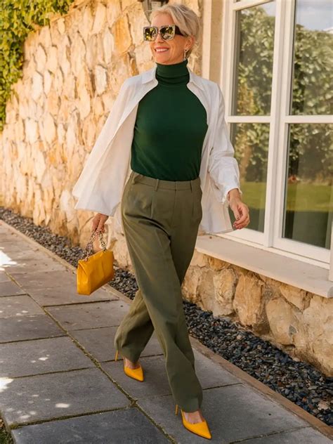 15+ Outfit Ideas on How to Style a Knitted Sweater Vest with Shirt