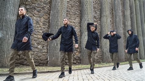 SPRING/SUMMER-18 "ADAPTATION" | RIOT DIVISION