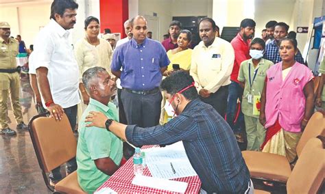 43 cleanliness staff found with ailments in Thanjai med camp