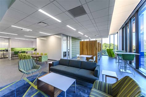 Rice University Cambridge Office Building and Garage - JE Dunn Construction