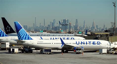 United to cancel 10% of daily flights from Newark, cites FAA staffing ...