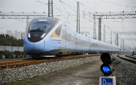 Photos : Un nouveau membre de la famille des trains à grande vitesse ...