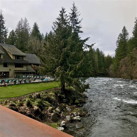 Belknap Hot Springs, Mckenzie River – Explore Eugene Enjoy Oregon