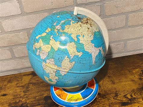 Vintage World Globe 的图像结果
