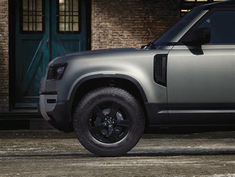 Apollo Tyres launches all-terrain Vredestein Pinza in Europe | Autocar ...