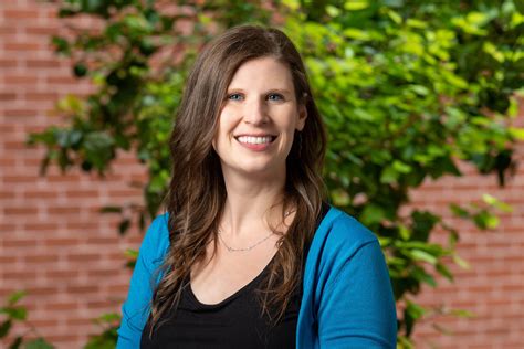 Nursing’s Rina Fox receives early-stage investigator award | University of Arizona College of ...