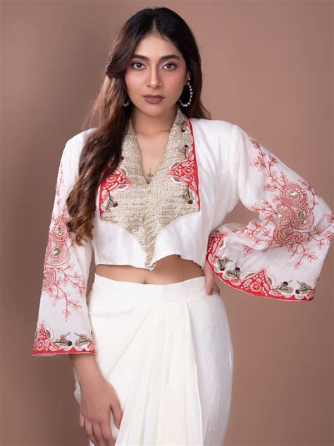 The Timeless Elegance of Zardozi Embroidery: A Journey Through History ...