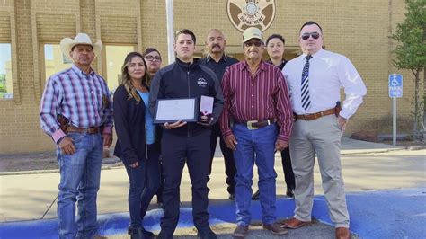 Reeves County jailor receives Medal of Valor | newswest9.com