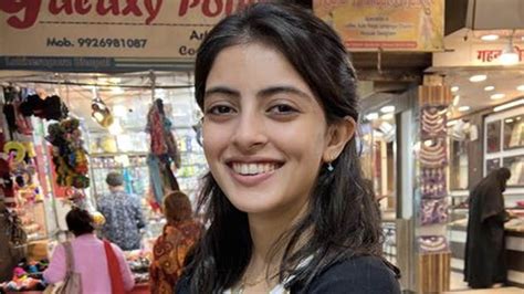 नव्या नवेली नंदा ने भोपाल के इन स्ट्रीट फूड के लिए मजे- Can You Guess ...