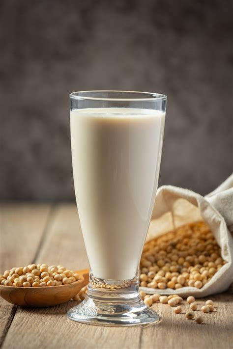 Tigernut milk Images - Free Download on Freepik