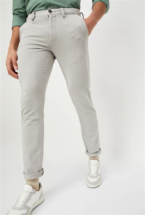 Trousers for Men - Buy Men's Trousers Online in India | Max Fashion