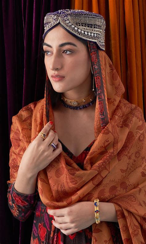 Dupatta – Ridhiiee Suuri