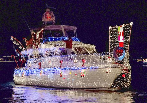 Guide to the Christmas Boat Parade - Newport Beach News