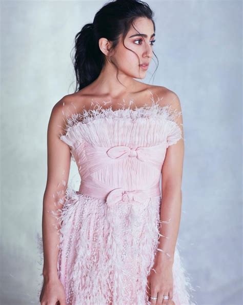 Sara Ali Khan Is A Dream Come True In This Pink Thigh-High Slit Gown ...
