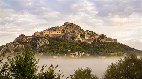 Knin nije grad koji živi jedan danu godini, već centar hrvatskog ...