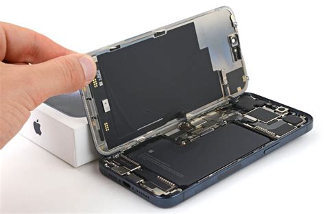Apple Says That The iPhone 15 Batteries Will Now Last For Twice The Previously Stated Number Of ...