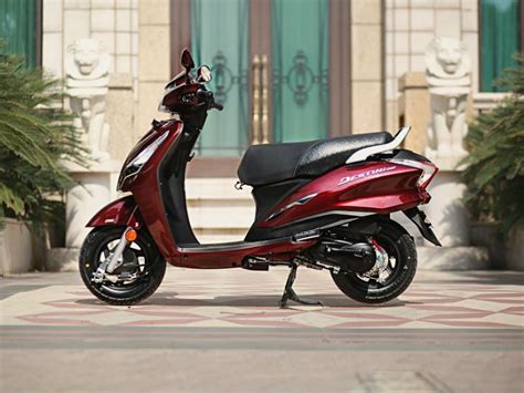 Best Light Weight Scooty for Girls: Price, List