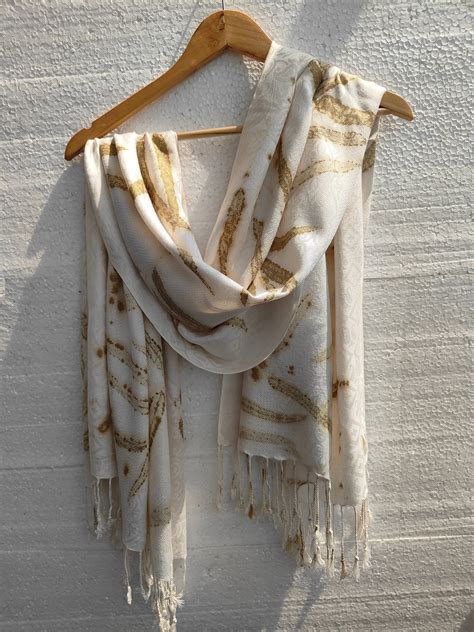 Daisy Dream White Scarf | Kokikar| Sustainable Fashion