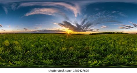 Equirectangular Projection Animation 的图像结果